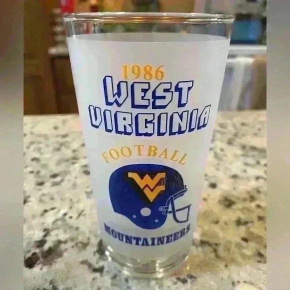 West Virginia Mountaineers Vintage Glass - Picture 1 of 3